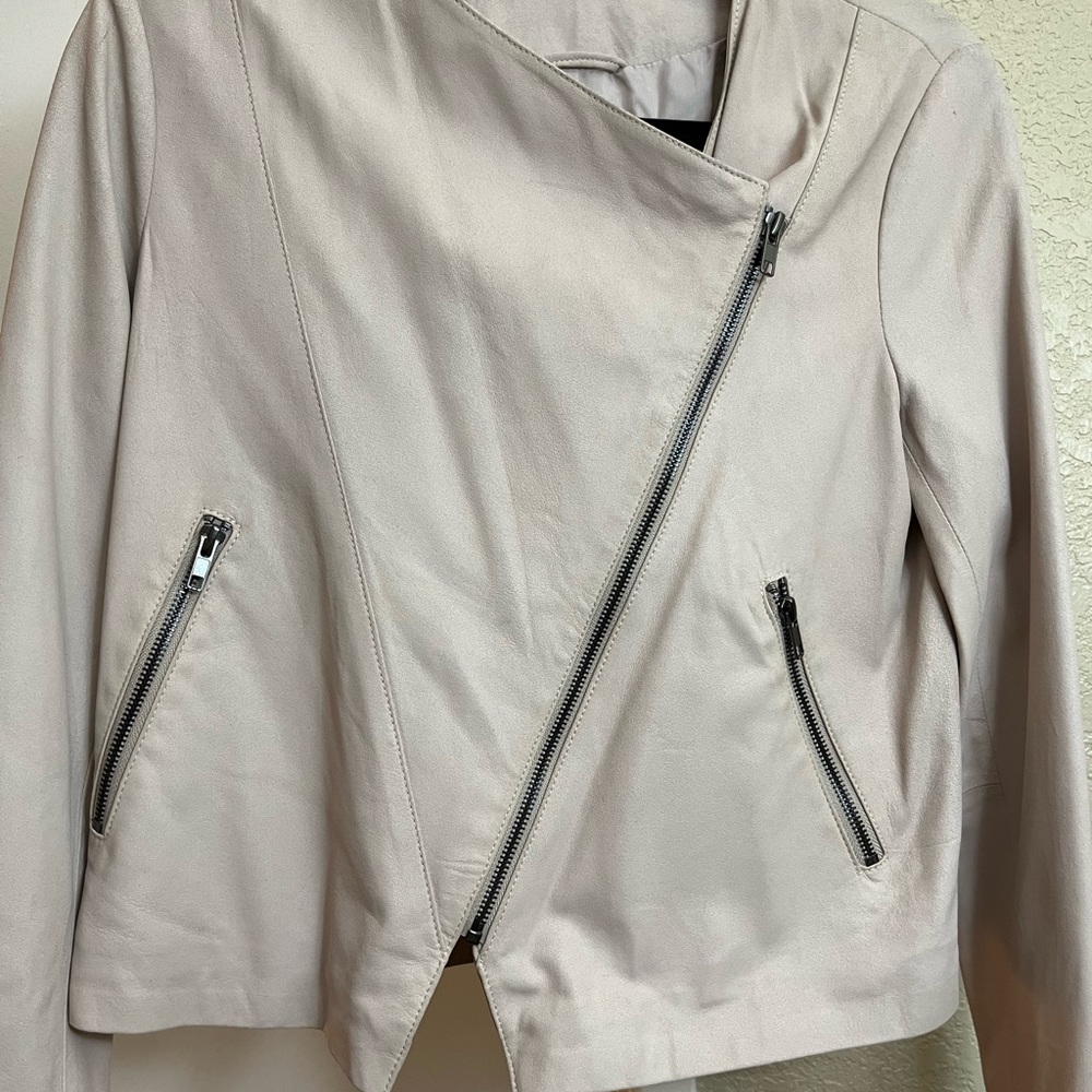 Jacket - Picture 2 of 5